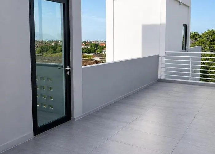 Oasis Elara 2br Private Pool *